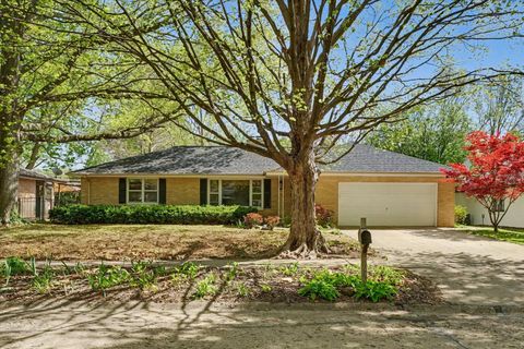 Photo of 1105 Foothill Drive, Champaign, IL 61821 (MLS # 12627290)