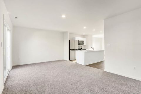 Tiny photo for 887 Briar Glen Court, Hampshire, IL 60140 (MLS # 12492577)
