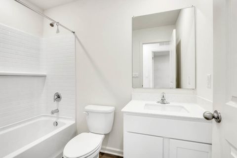 Tiny photo for 887 Briar Glen Court, Hampshire, IL 60140 (MLS # 12492577)