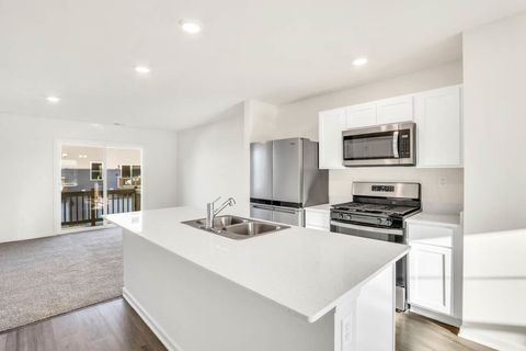 Tiny photo for 887 Briar Glen Court, Hampshire, IL 60140 (MLS # 12492577)