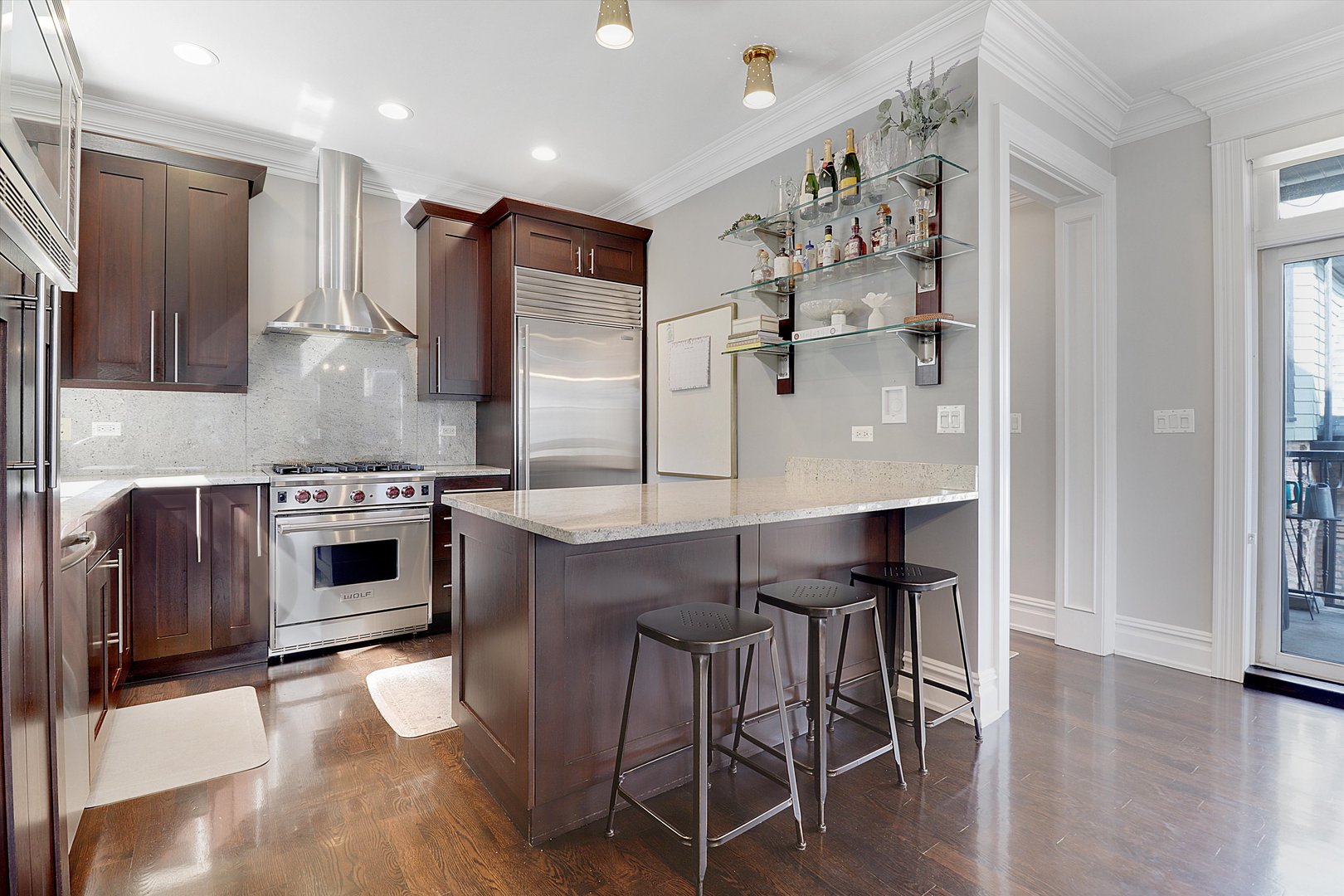 2014 N Seminary Avenue 2