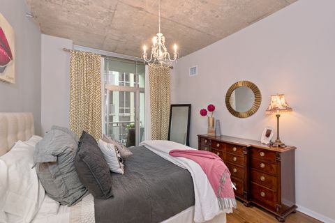 Tiny photo for 700 N Larrabee Street #1406, Chicago, IL 60654 (MLS # 12516242)