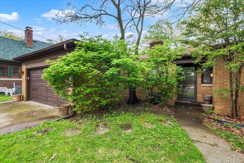 Tiny photo for 1070 20th Avenue, East Moline, IL 61244 (MLS # 12630529)