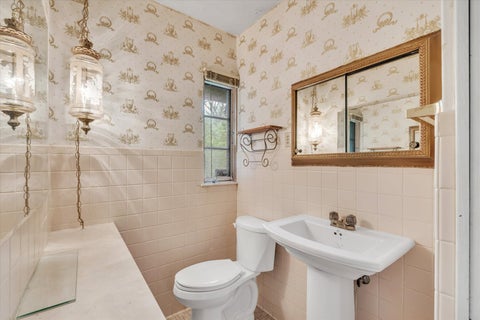 Tiny photo for 1070 20th Avenue, East Moline, IL 61244 (MLS # 12630529)