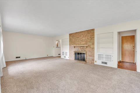 Tiny photo for 1070 20th Avenue, East Moline, IL 61244 (MLS # 12630529)
