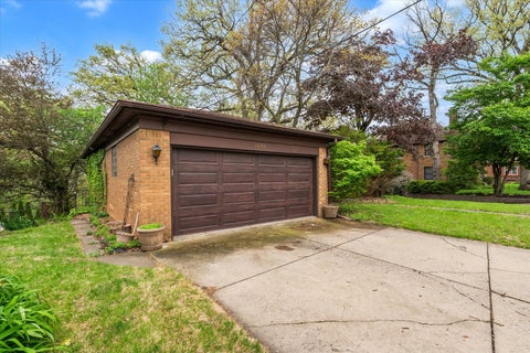 Tiny photo for 1070 20th Avenue, East Moline, IL 61244 (MLS # 12630529)