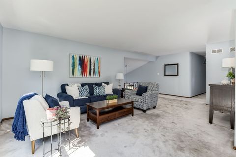 Tiny photo for 124 Wedgewood Way, Bolingbrook, IL 60440 (MLS # 12474816)