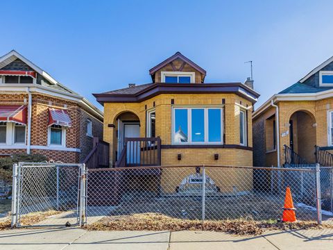 Tiny photo for 5519 S Seeley Avenue, Chicago, IL 60636 (MLS # 12576586)