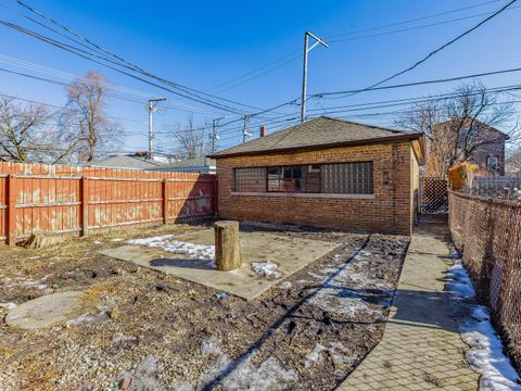 Tiny photo for 5519 S Seeley Avenue, Chicago, IL 60636 (MLS # 12576586)