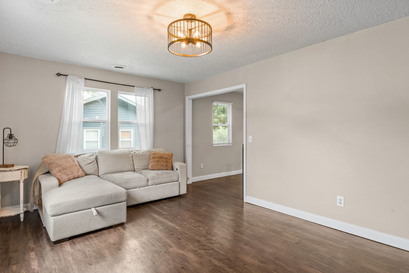 2205 W 75TH Place