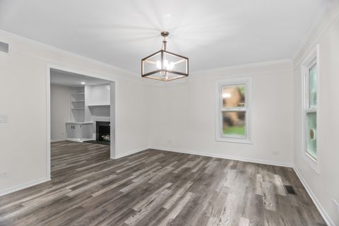 Tiny photo for 2490 Lakeside Drive, Aurora, IL 60504 (MLS # 12640950)