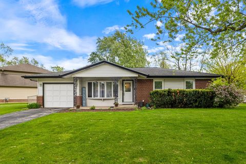 Photo of 948 Carswell Court, Elk Grove Village, IL 60007 (MLS # 12645032)
