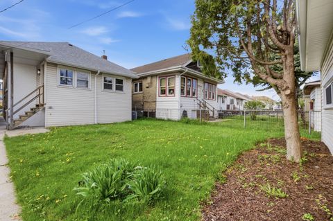 Tiny photo for 1445 East Avenue, Berwyn, IL 60402 (MLS # 12626620)