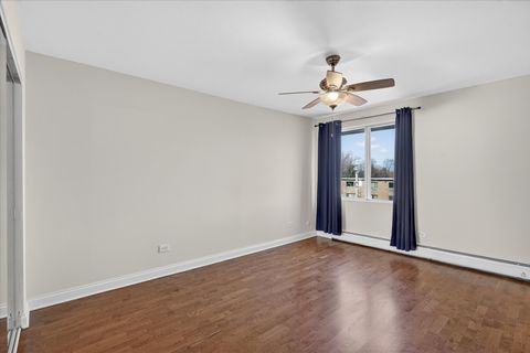 Tiny photo for 940 E OLD WILLOW Road #312, Prospect Heights, IL 60070 (MLS # 12579031)