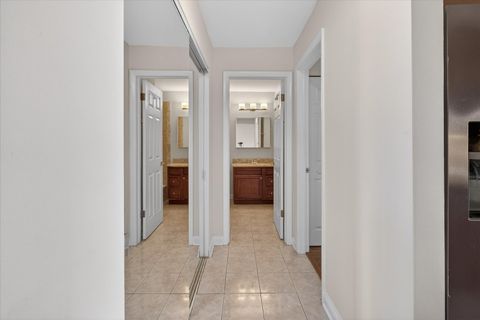 Tiny photo for 940 E OLD WILLOW Road #312, Prospect Heights, IL 60070 (MLS # 12579031)