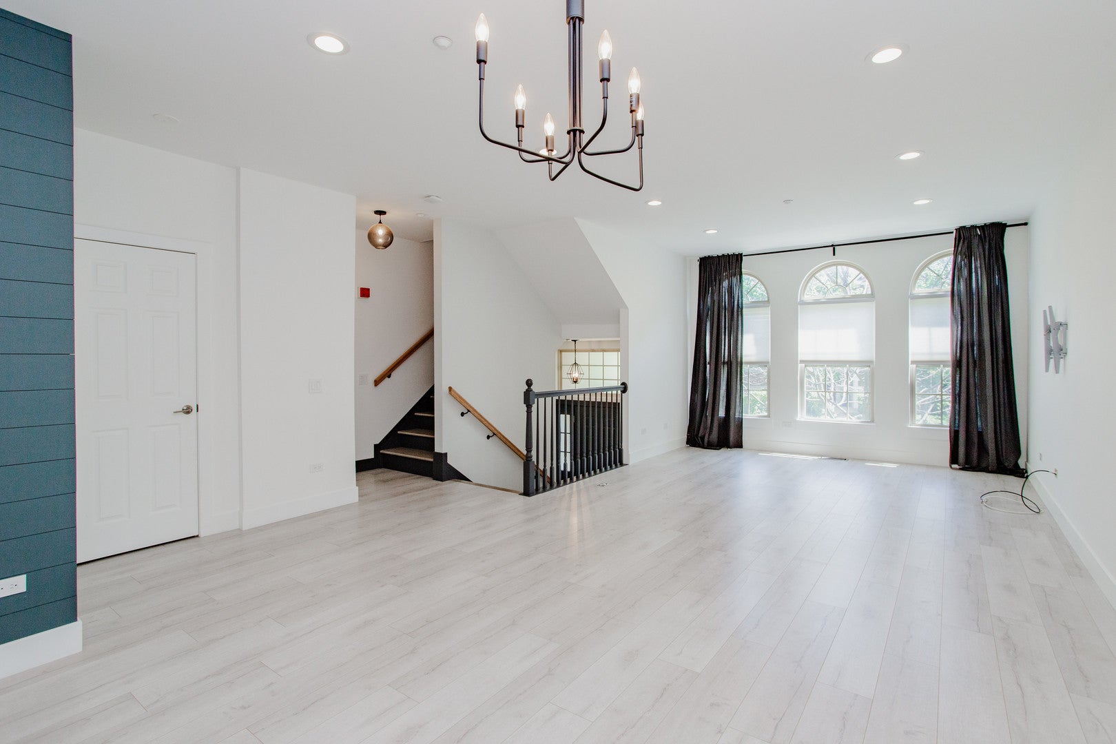 725 Prestwick Lane