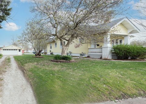 Tiny photo for 1811 34th Street, Rock Island, IL 61201 (MLS # 12617592)