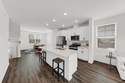 Tiny photo for 2101 Yellowstone Boulevard, Mundelein, IL 60060 (MLS # 12724336)