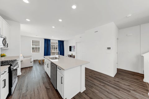 Tiny photo for 2101 Yellowstone Boulevard, Mundelein, IL 60060 (MLS # 12724336)