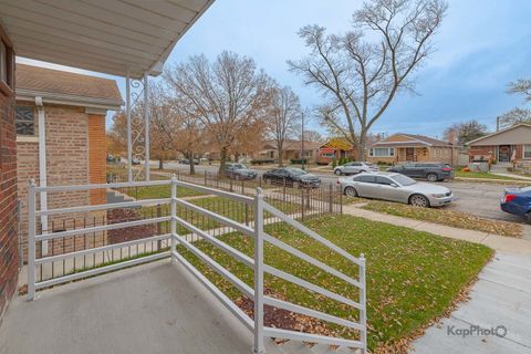 Tiny photo for 300 E 107th Street, Chicago, IL 60628 (MLS # 12543468)
