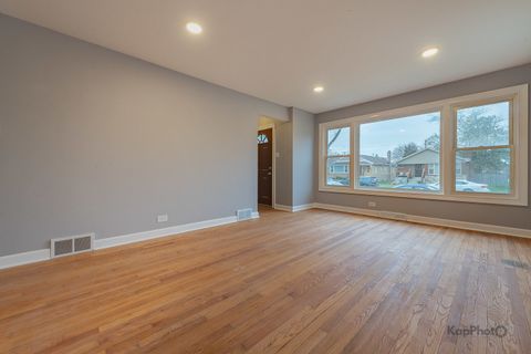 Tiny photo for 300 E 107th Street, Chicago, IL 60628 (MLS # 12543468)