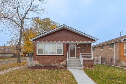 Photo of 300 E 107th Street, Chicago, IL 60628 (MLS # 12543468)