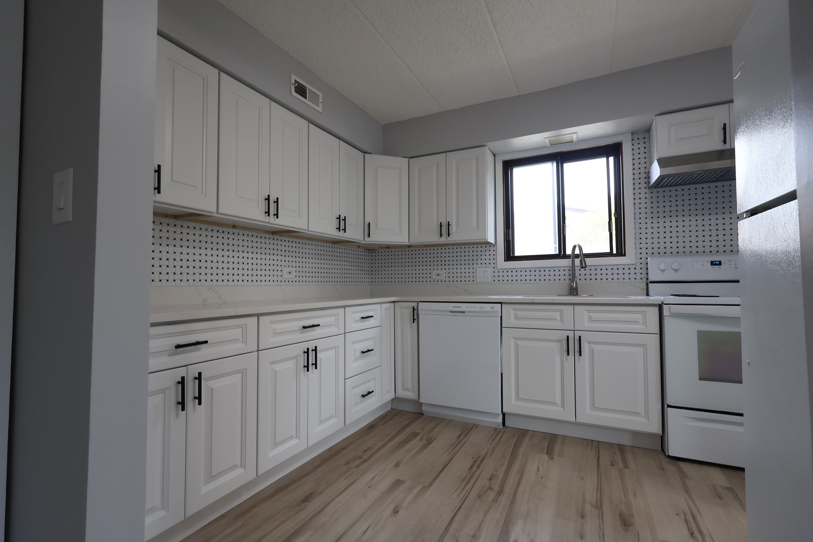 15103 Quail Hollow Drive 604