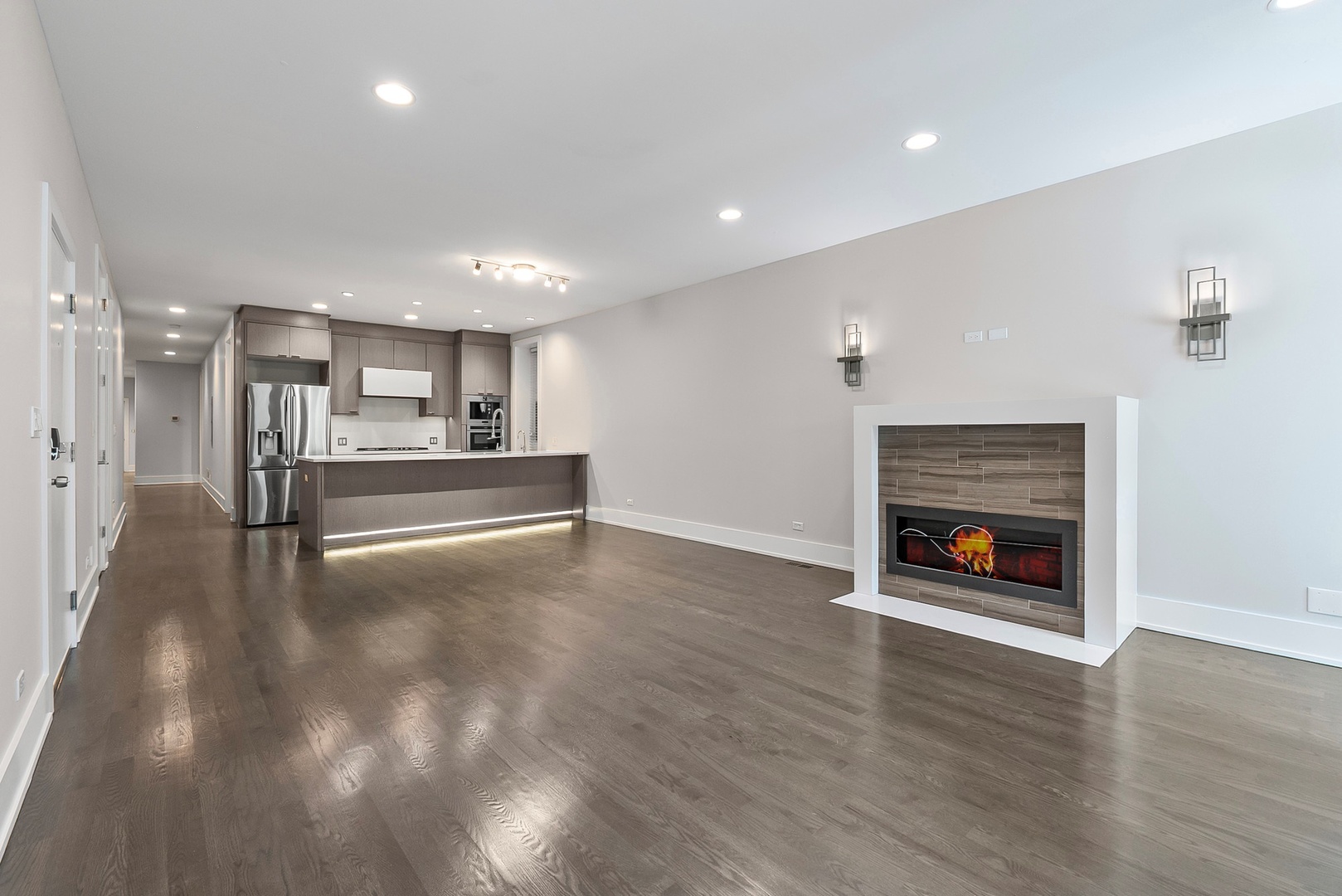 2814 W North Avenue 1E