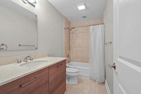 Tiny photo for 855 Laurel Avenue, Highland Park, IL 60035 (MLS # 12617814)