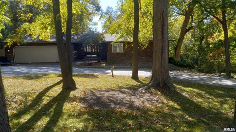 Photo of 27841 BOWKER Drive, Le Claire, IA 52753 (MLS # QC4268647)