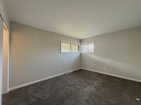 Tiny photo for 154 S Pamela Drive, Chicago Heights, IL 60411 (MLS # 12470542)
