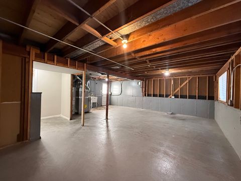 Tiny photo for 154 S Pamela Drive, Chicago Heights, IL 60411 (MLS # 12470542)