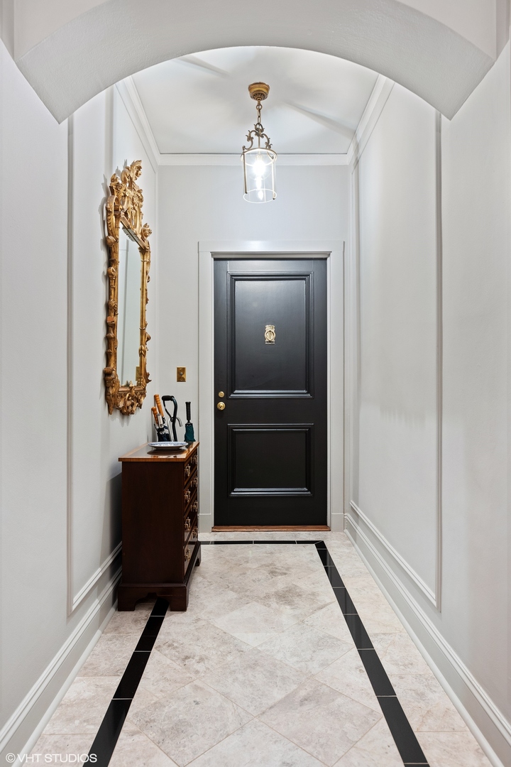 179 E LAKE SHORE Drive 603