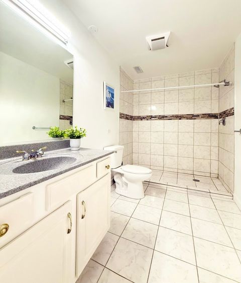 Tiny photo for 523 Mallard Point Drive, North Aurora, IL 60542 (MLS # 12477005)