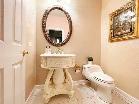 Tiny photo for 523 Mallard Point Drive, North Aurora, IL 60542 (MLS # 12477005)