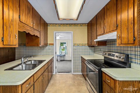 Tiny photo for 316 W 5th Street, Sandwich, IL 60548 (MLS # 12452316)