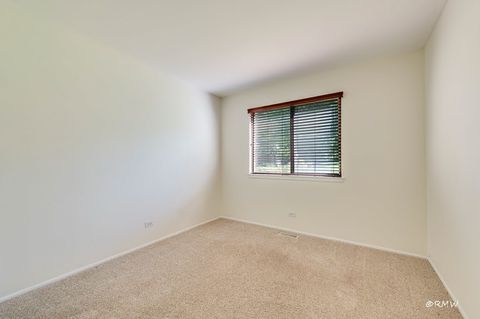 Tiny photo for 1251 Williamsburg Drive #D-1, Schaumburg, IL 60193 (MLS # 12499799)