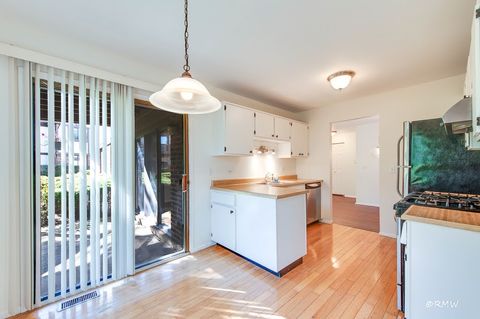 Tiny photo for 1251 Williamsburg Drive #D-1, Schaumburg, IL 60193 (MLS # 12499799)