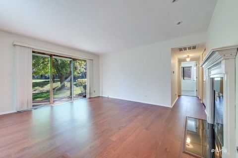 Tiny photo for 1251 Williamsburg Drive #D-1, Schaumburg, IL 60193 (MLS # 12499799)