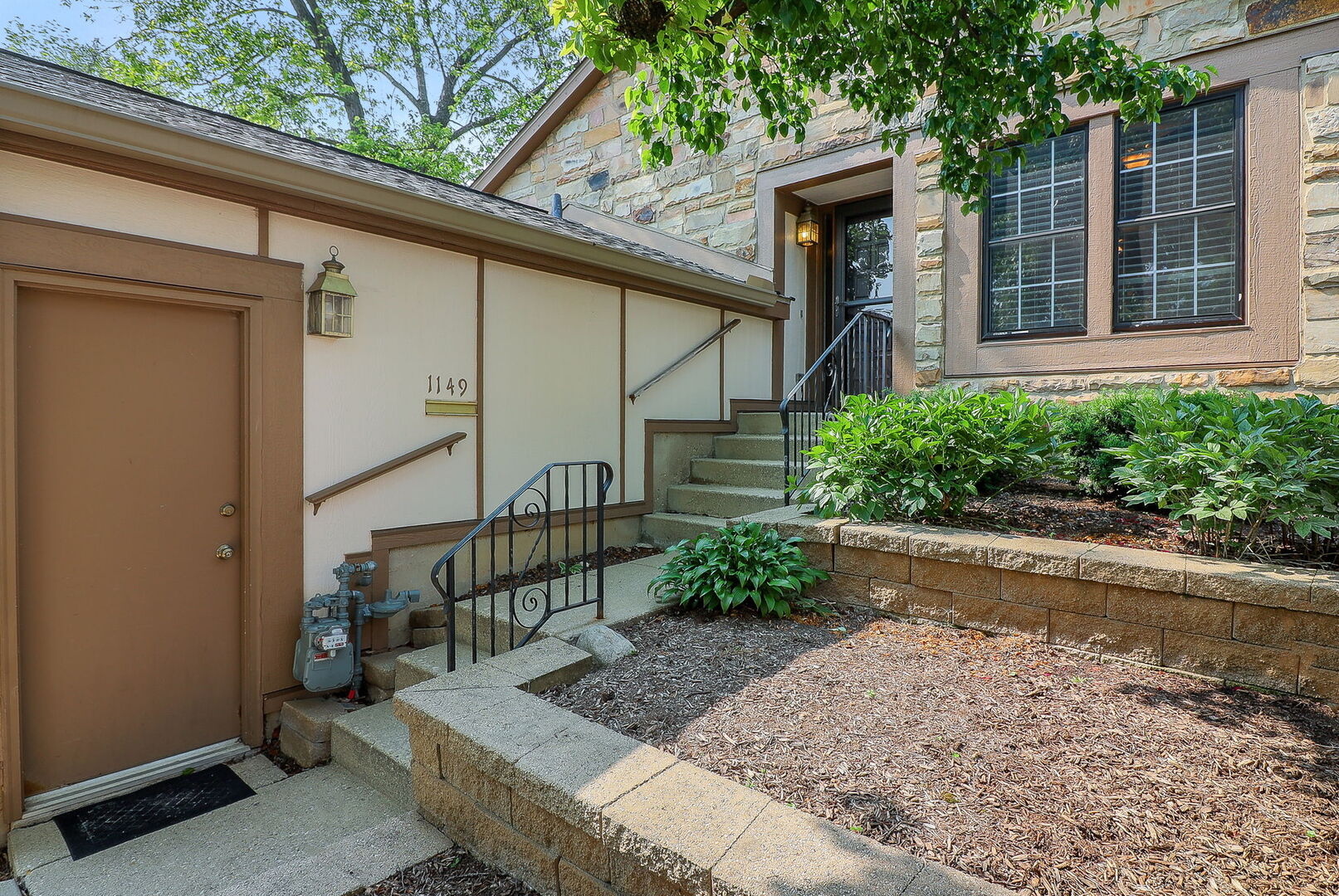 1149 Wheaton Oaks Drive 0