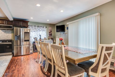 Tiny photo for 8254 Linder Avenue, Burbank, IL 60459 (MLS # 12557743)