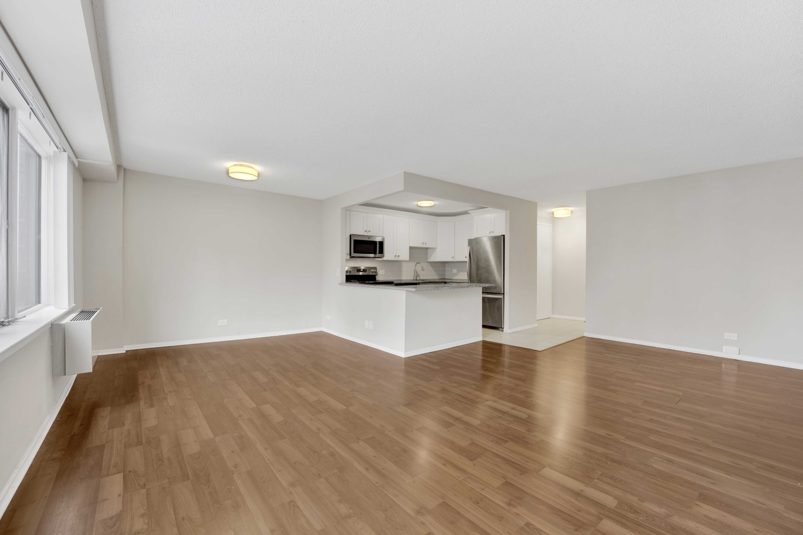 801 S Plymouth Court 711