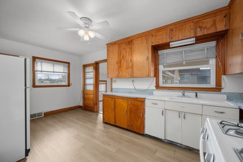 Tiny photo for 3049 38th Street, Rock Island, IL 61201 (MLS # 12590369)