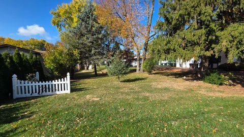 Tiny photo for 5313 Burwood Road, Oakwood Hills, IL 60013 (MLS # 12508515)