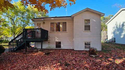 Tiny photo for 5313 Burwood Road, Oakwood Hills, IL 60013 (MLS # 12508515)
