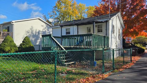 Tiny photo for 5313 Burwood Road, Oakwood Hills, IL 60013 (MLS # 12508515)