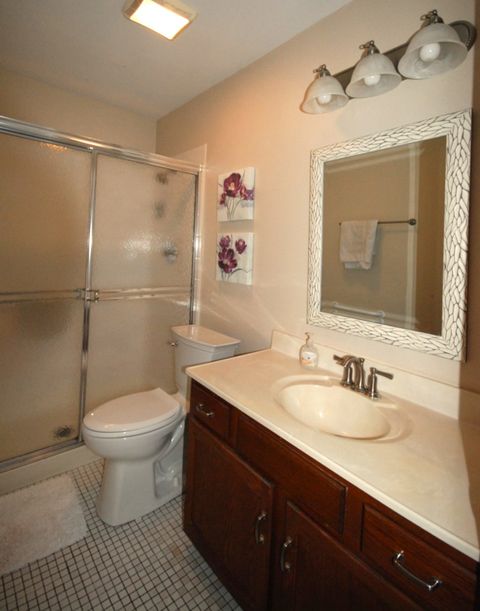 Tiny photo for 662 Regent Lane #D, Prospect Heights, IL 60070 (MLS # 12611867)