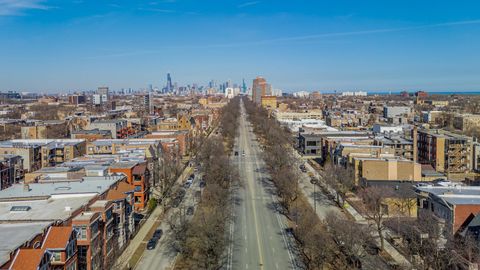 Tiny photo for 4553 S King Drive, Chicago, IL 60653 (MLS # 12585989)