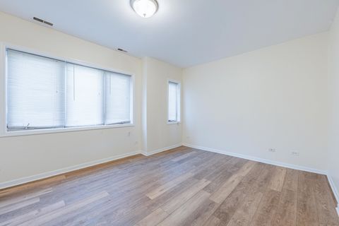 Tiny photo for 4553 S King Drive, Chicago, IL 60653 (MLS # 12585989)