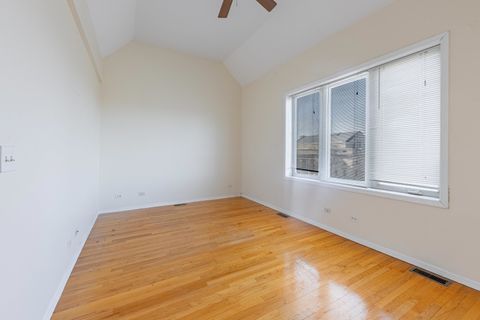 Tiny photo for 4553 S King Drive, Chicago, IL 60653 (MLS # 12585989)